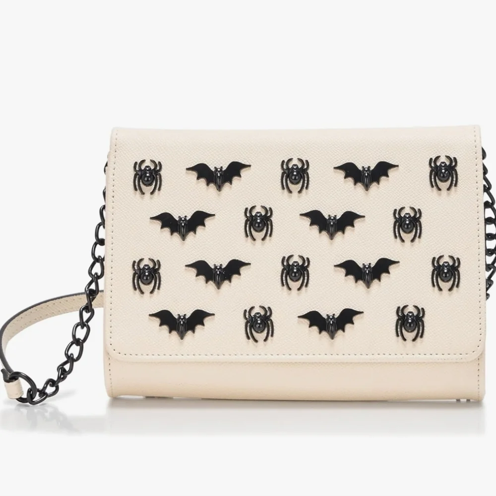 🔹️BETSEY JOHNSON🔹️ XOSYBIL 3 CROSSBODY  CHALK PURSE BAT SPIDER 🖤 - Picture 1 of 5